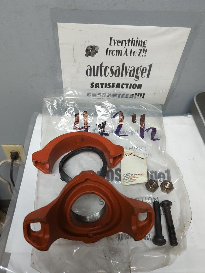 VICTAULIC,STYLE 920,4 IN X 2-1/2 IN MECHANICAL T-BOLTED BRANCH OUTLET NOS