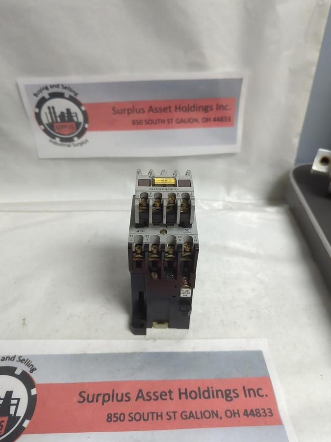 Used ALLEN BRADLEY,100-A24NZ*3,CONTACTOR WITH 195-FA22 PRE-OWNED
