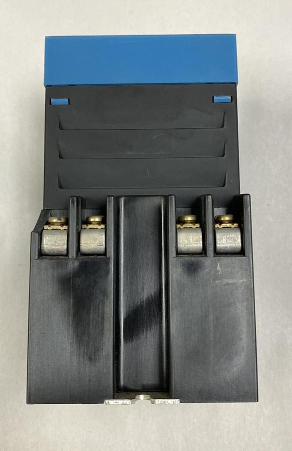 Used Micro Switch,FMF111-AV,Proximity Control Amplifier Input 120VAC 50/60 HZ