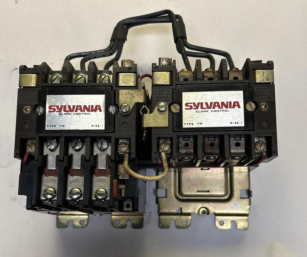 Used SYLVANIA,T30U031,REVERSING STARTER SIZE 1 27A 600V
