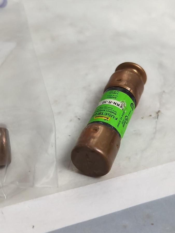 Used COOPER BUSSMANN,FRN-R-30,FUSETRON 30 AMP FUSE LOT OF 3 PRE-OWNED