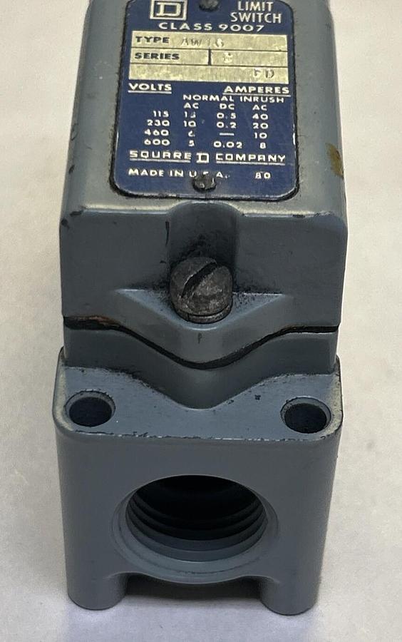 Used SQUARE D,9007AW16,LIMIT SWITCH
