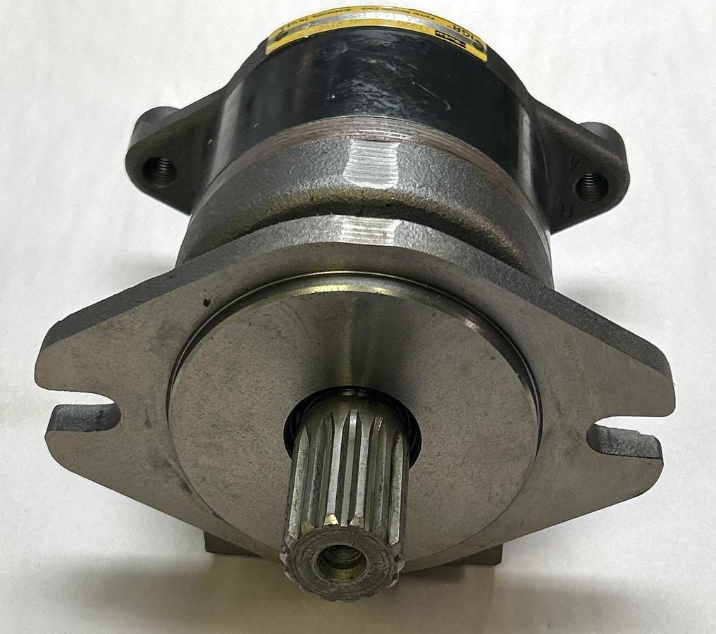 PARKER,115A-164-BS-1,HYDRAULIC LOW SPEED MOTOR NOS