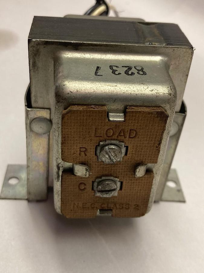 Used Honeywell,AT72D-1154-2,Type D Control Circuit Transformer 24V NEMA 120V 50/60Hz