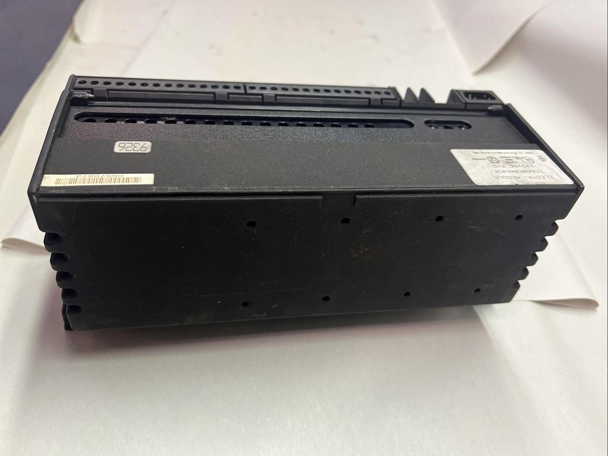 Used GE FANUC,IC660BBA103,THERMOCOUPLE INPUT GENIUS BLOCK MISSING DOOR