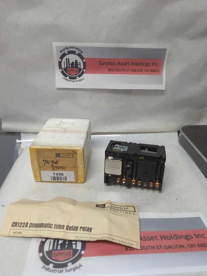 GENERAL ELECTRIC,CR122A08302AA,SERIES A INDUSTRIAL RELAY 115V 60CY NOS
