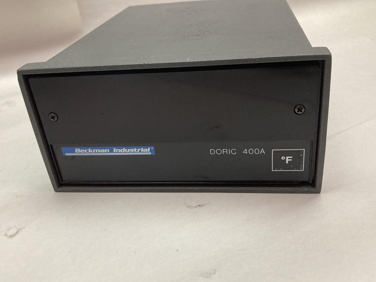 Used Beckman Industrial,Model 400A1C-2J-F,Doric 400A Temperature Indicator Mete