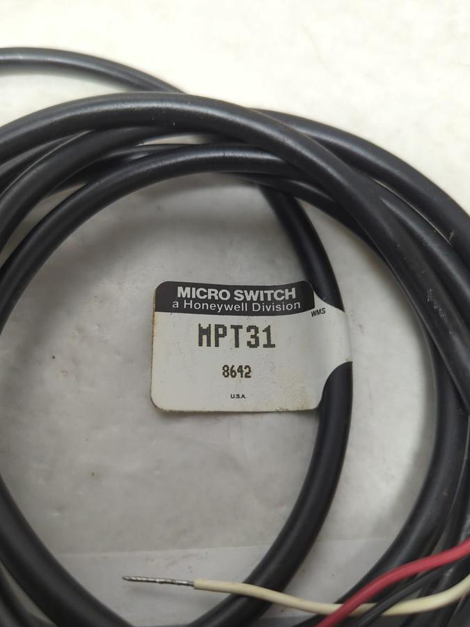 HONEYWELL,MPT31,MICRSWITCH MINI BASE 10-30VDC NOS