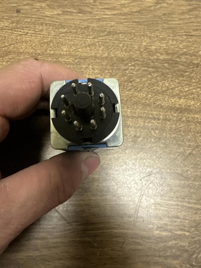 Used Guardian,0121-1220-6100,Time Delay Relay