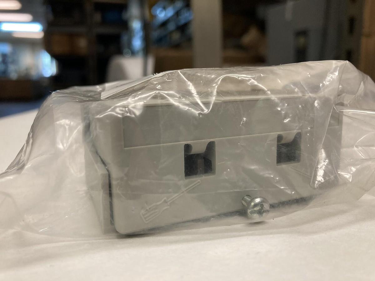 Allen Bradley,194R-30-C3,Disconnect Terminal Cover