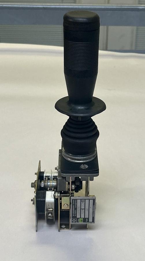 Used W. GESSMANN,S2,JOYSTICK CONTROLLER 0001210