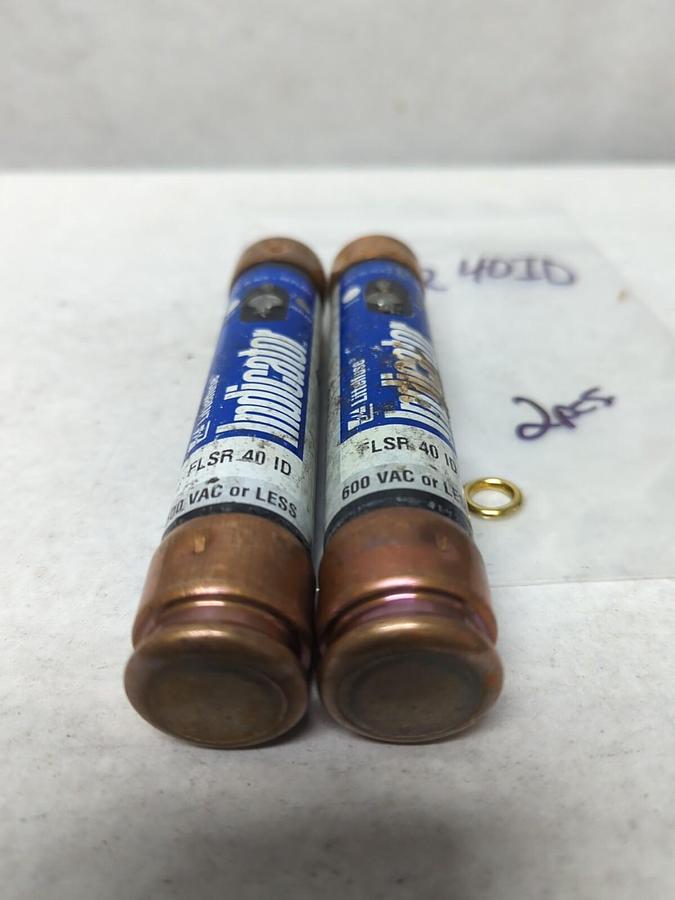 Used LITTELFUSE,FLSR40ID,INDICATOR 40 AMP FUSE LOT OF 2 PRE-OWNED