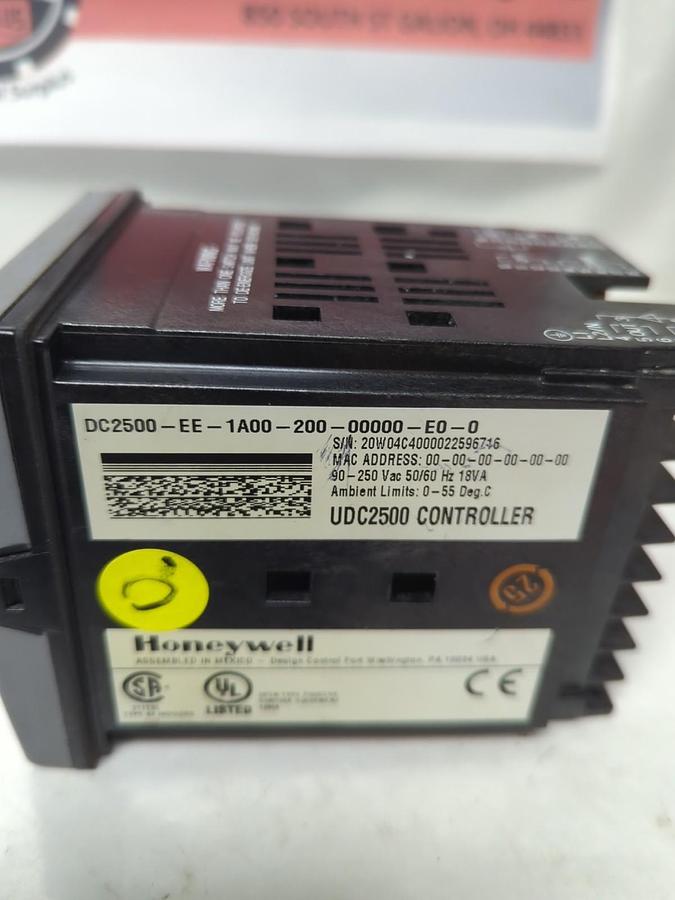 Used HONEYWELL,DC2500-EE-1A00-200-0000-E0-0,UDC2500 DIGITAL CONTROLLER PRE-OWNED