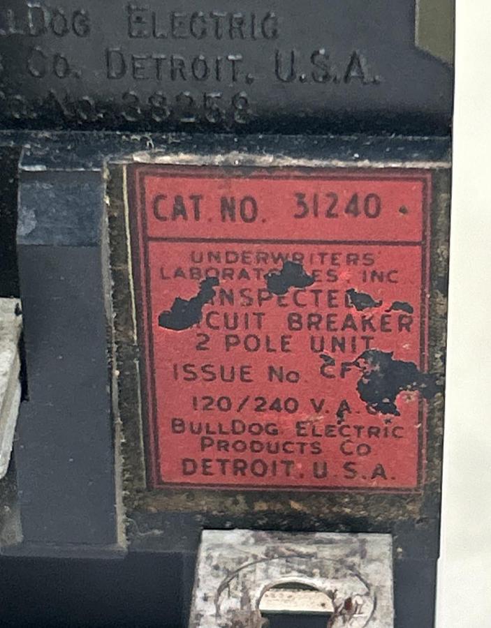 Used BULLDOG ELECTRIC,31240,PUSHMATIC CIRCUIT BREAKER 40A 120/240V 2P