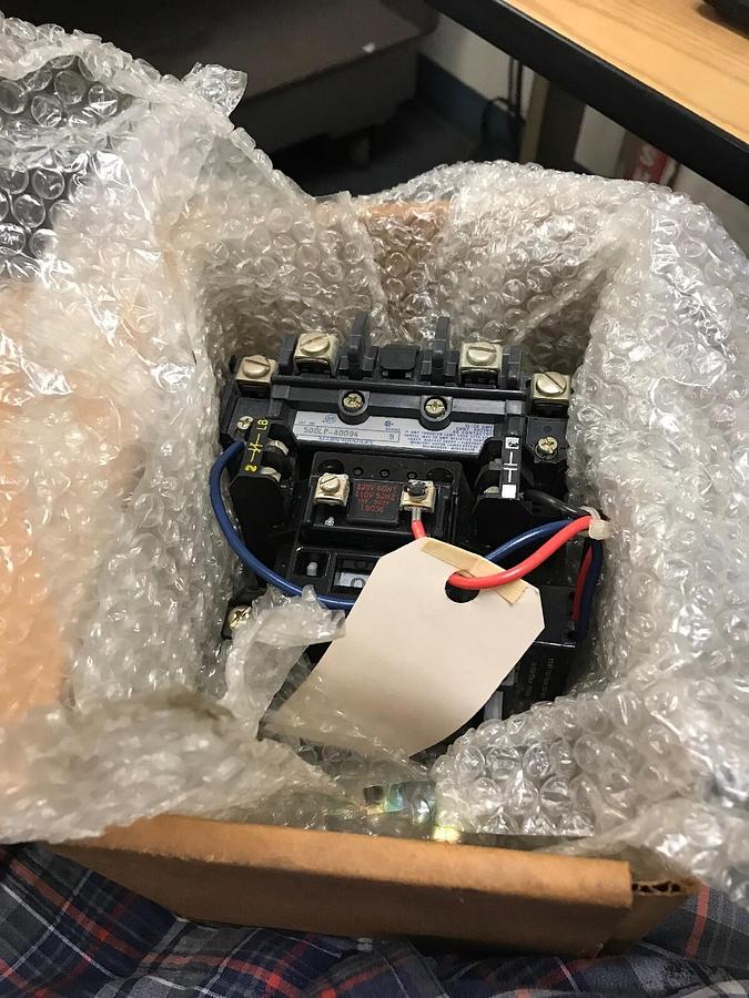 ALLEN BRADLEY,500LP-A0D94,AC Lighting Contactor  SER B