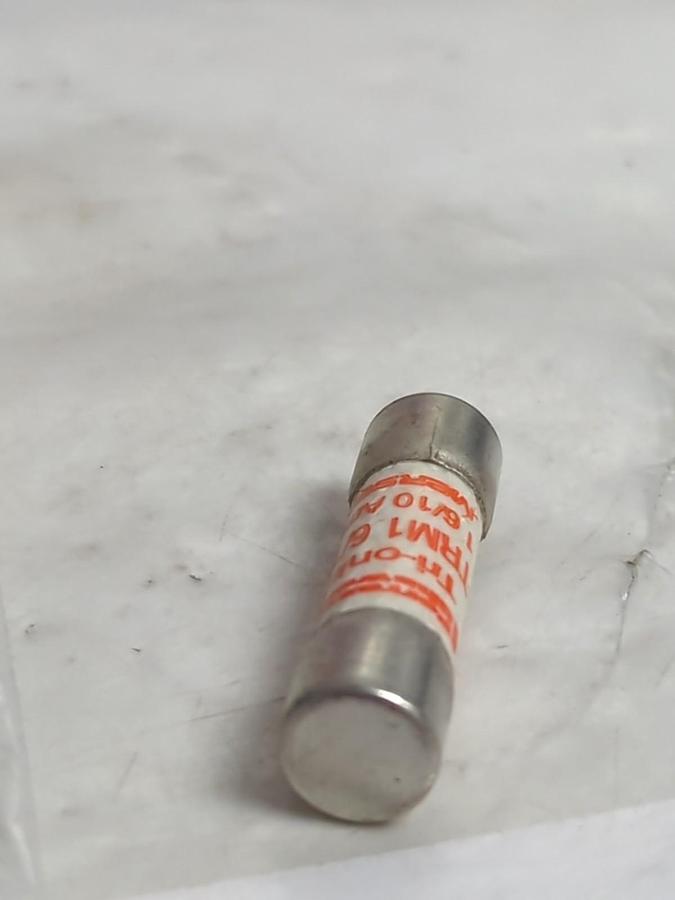 Used FERRAZ SHAWMUT,TRM1-6/10,TRI-ONIC 1-6/10 AMP FUSE LOT OF 6 PRE-OWNED