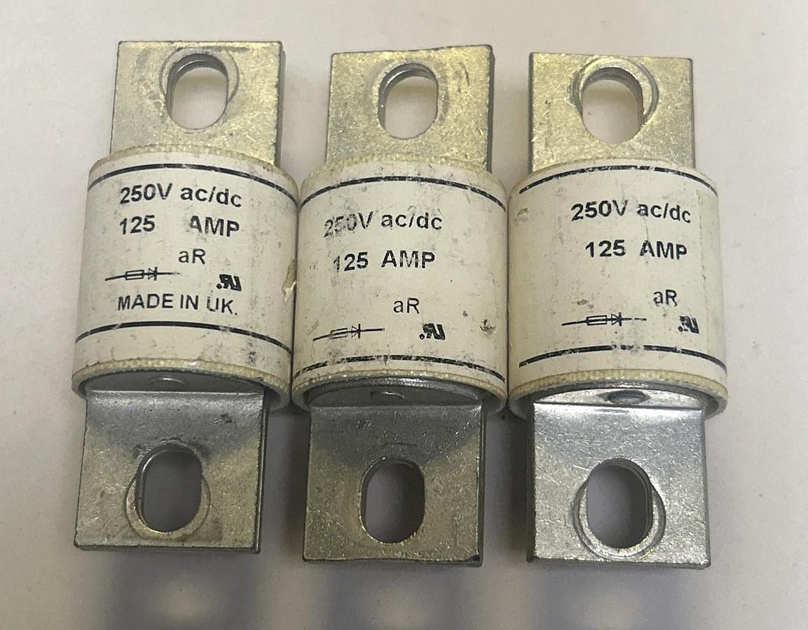 Used BUSSMANN,XL25X125,FUSE 125A 250V LOT OF 3