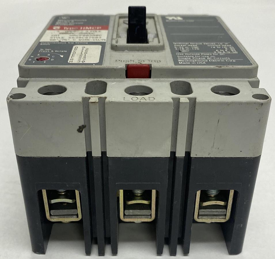 Used WESTINGHOUSE,HMCP003A0C,CIRCUIT BREAKER 3A 600V 3 POLE
