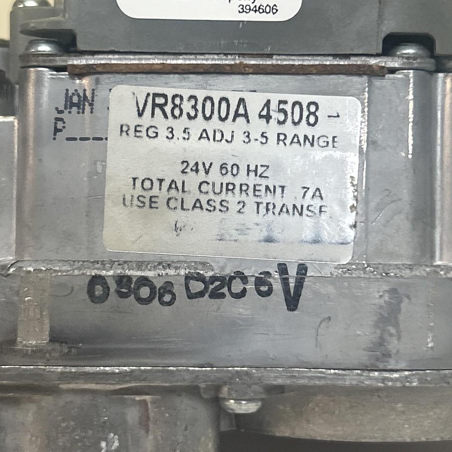HONEYWELL,VR8300A4508,DUAL VALVE STANDING PILOT COMBINATION GAS CONTROL NOS
