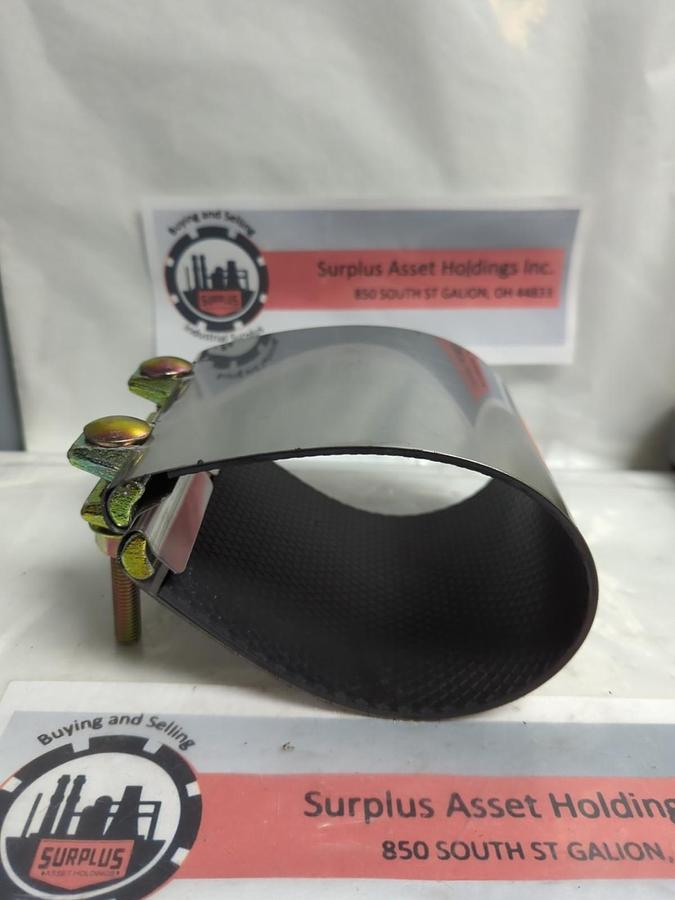 Used CLAMETTE,5X6,PIPE REPAIR CLAMP 2-BOLT PRE-OWNED