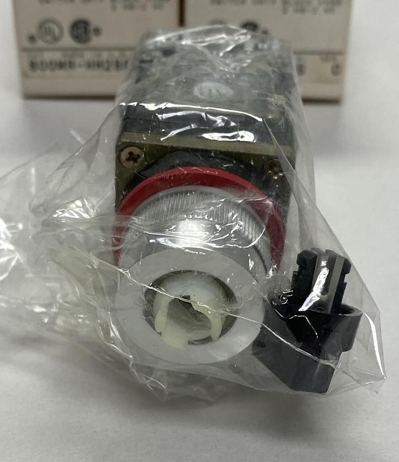 ALLEN BRADLEY,800MR-HH2BBS,SER C SELECTOR SWITCH LOT OF 2 NEW