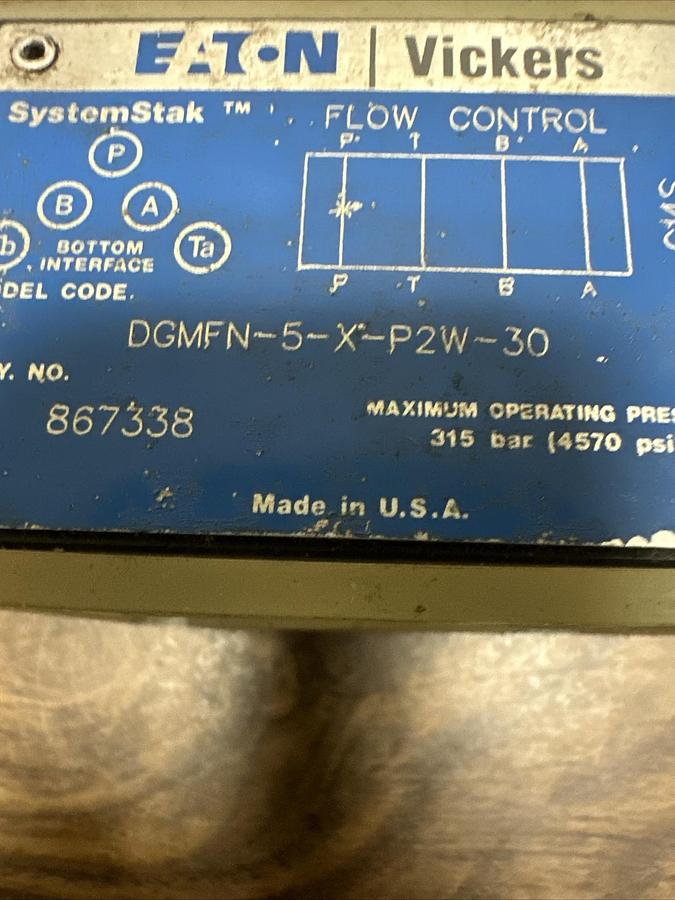 Eaton Vickers,DGMFN-5-X-P2W-30,Flow Control Valve