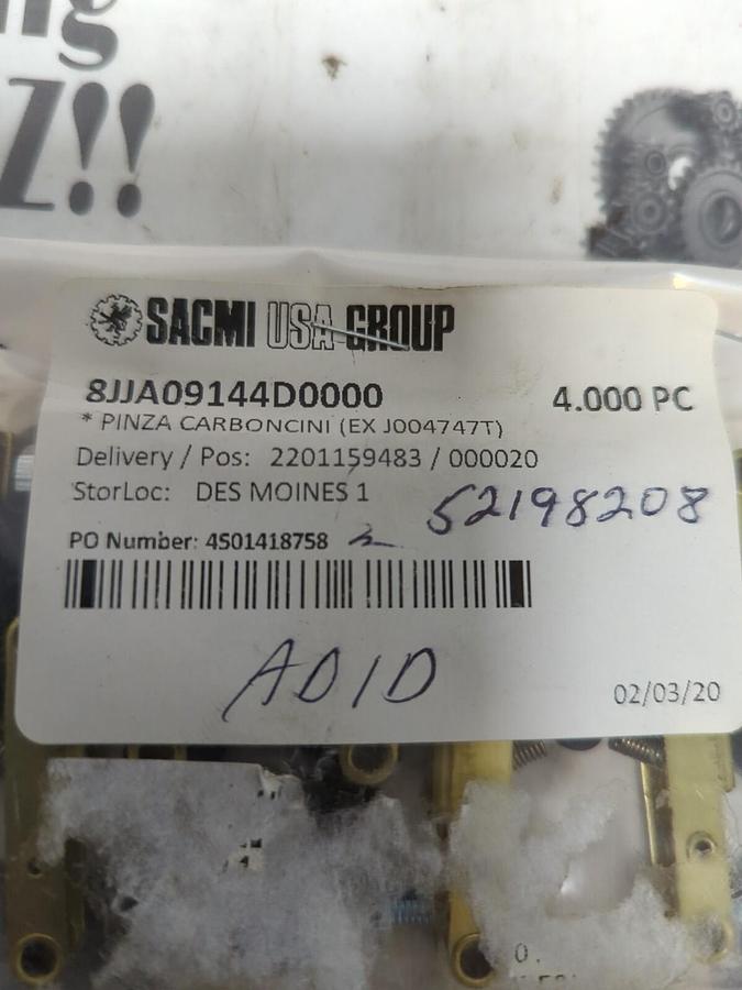 SACMI USA GROUP,8JJA09144D0000,CARBON BRUSH GRIPPER LOT OF 4 NOS