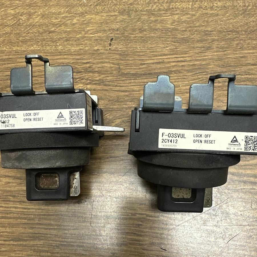 Used Mitsubishi,F-03SVUL, Operating Handles LOT of 2