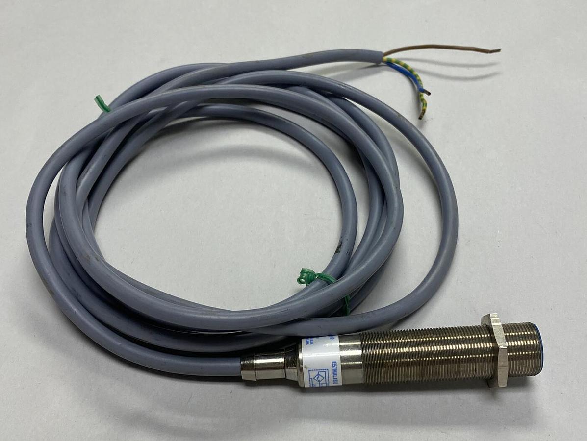 EATON CUTLER HAMMER,E57-MAL18A2, INDUCTIVE PROXIMITY SENSOR NOS