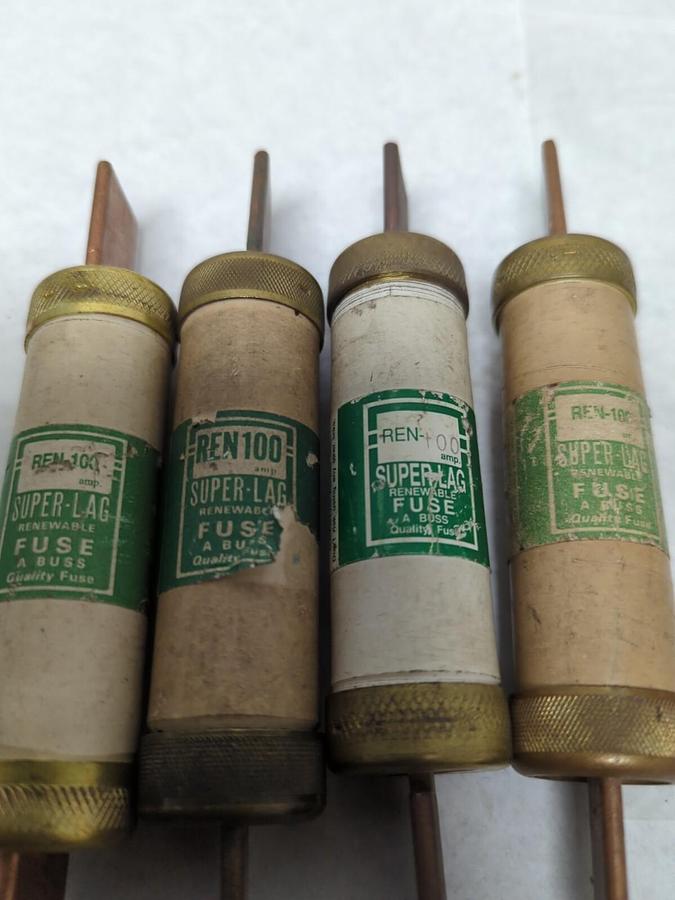 COOPER BUSSMANN,REN-100,SUPER-LAG RENEWABLE 100 AMP FUSE LOT OF 4 PRE-OWNED