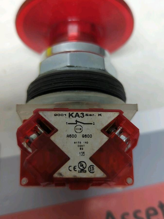 SQUARE D,9001KR9R21H6,ILLUMINATED PUSH/PULL RED BUTTON OPERATOR NOS