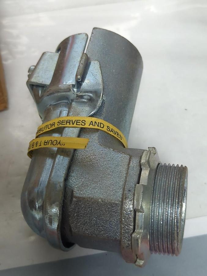 T&B,328,1-1/2 IN FLEXIBLE TITE-BITE CONDUIT CONNECTOR 90° ANGLE NOS