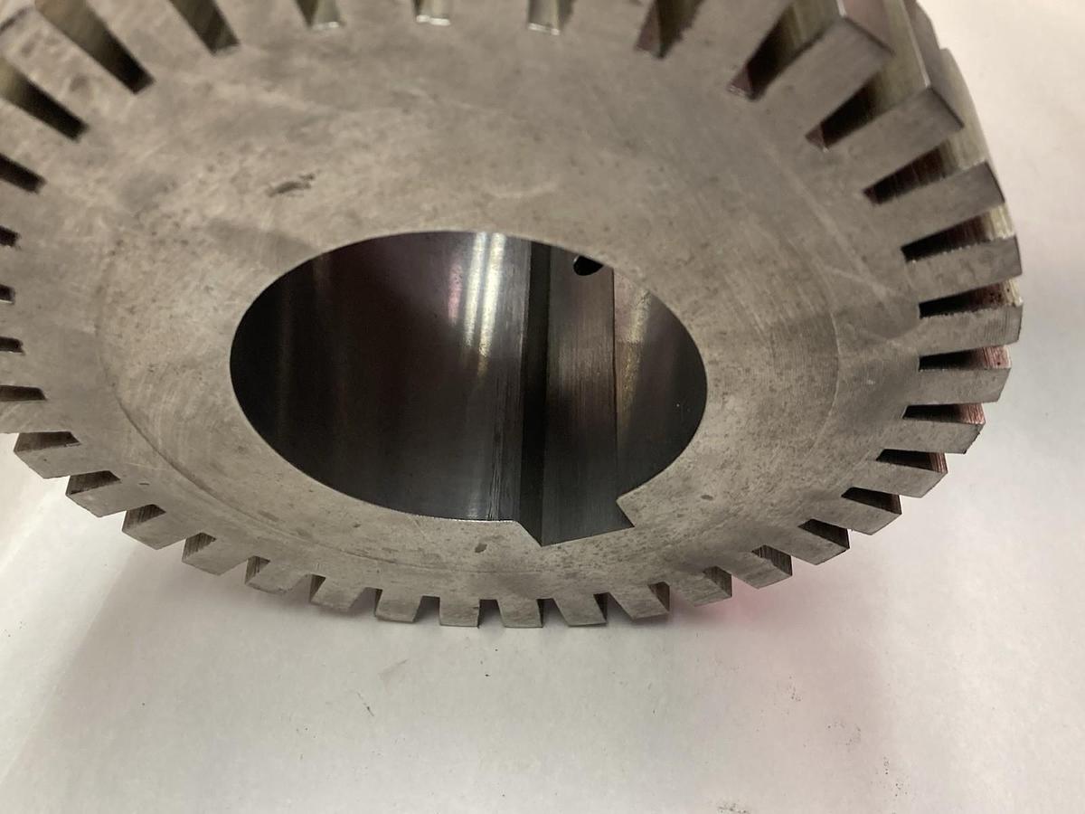 Used Falk,HUB 90T 2.8750,Steelflex Coupling 3 Inch Bore 710931