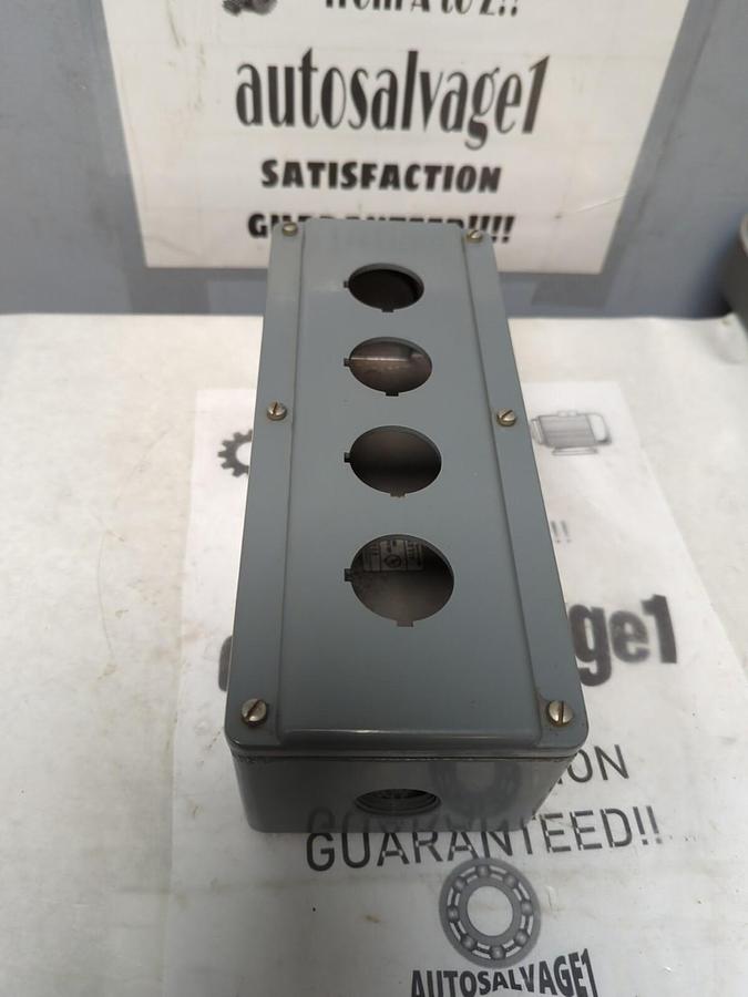 ALLEN BRADLEY,800T-4TZ,SERIES L PUSH BUTTON ENCLOSURE MISSING BOX