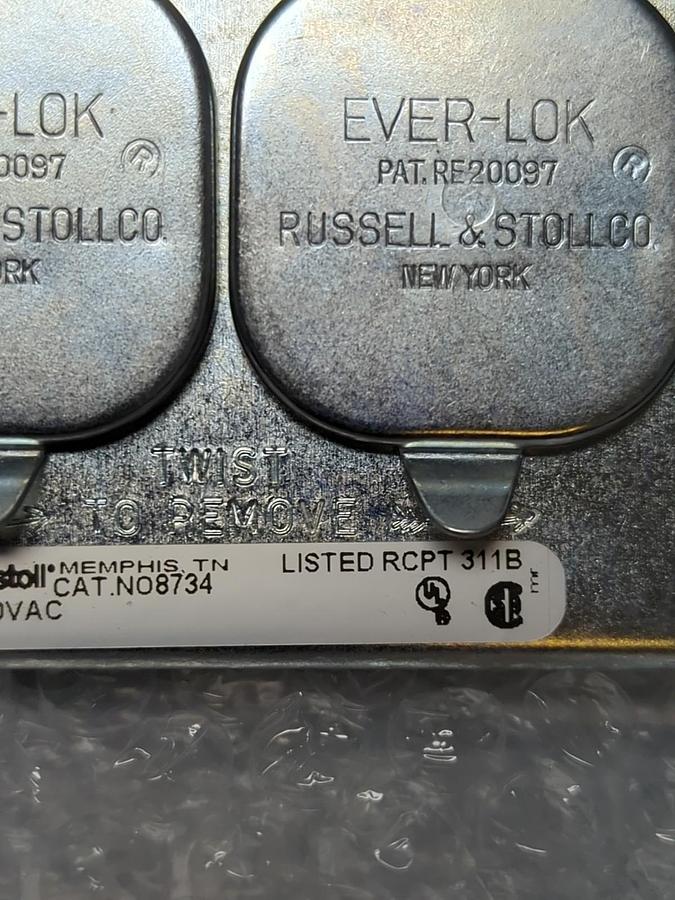 RUSSELLSTOLL,8734,RECEPTACLE 4-WIRE 20AMP 250VAC MISSING BOX NOS