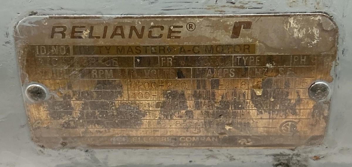 Used RELIANCE,B77C8400R,MOTOR 1/2HP 1140RPM 240V 3PH F5143TC FRAME