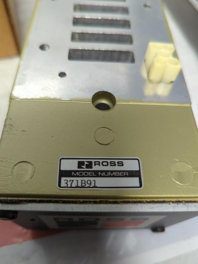 ROSS,371B91,VALVE BASE NOS