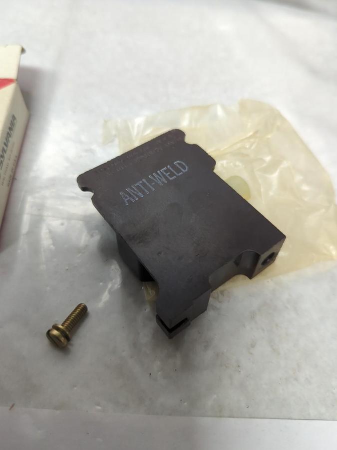 SYLVANIA,KPM-31A,CONVERTIBLE POLE KIT NOS