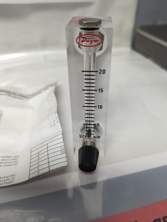 DWYER,VFA-5-SSV,VISA-FLOAT FLOW CONTROL VALVE 2-20 SCFH ACRYLIC BODY SS TRIM NOS