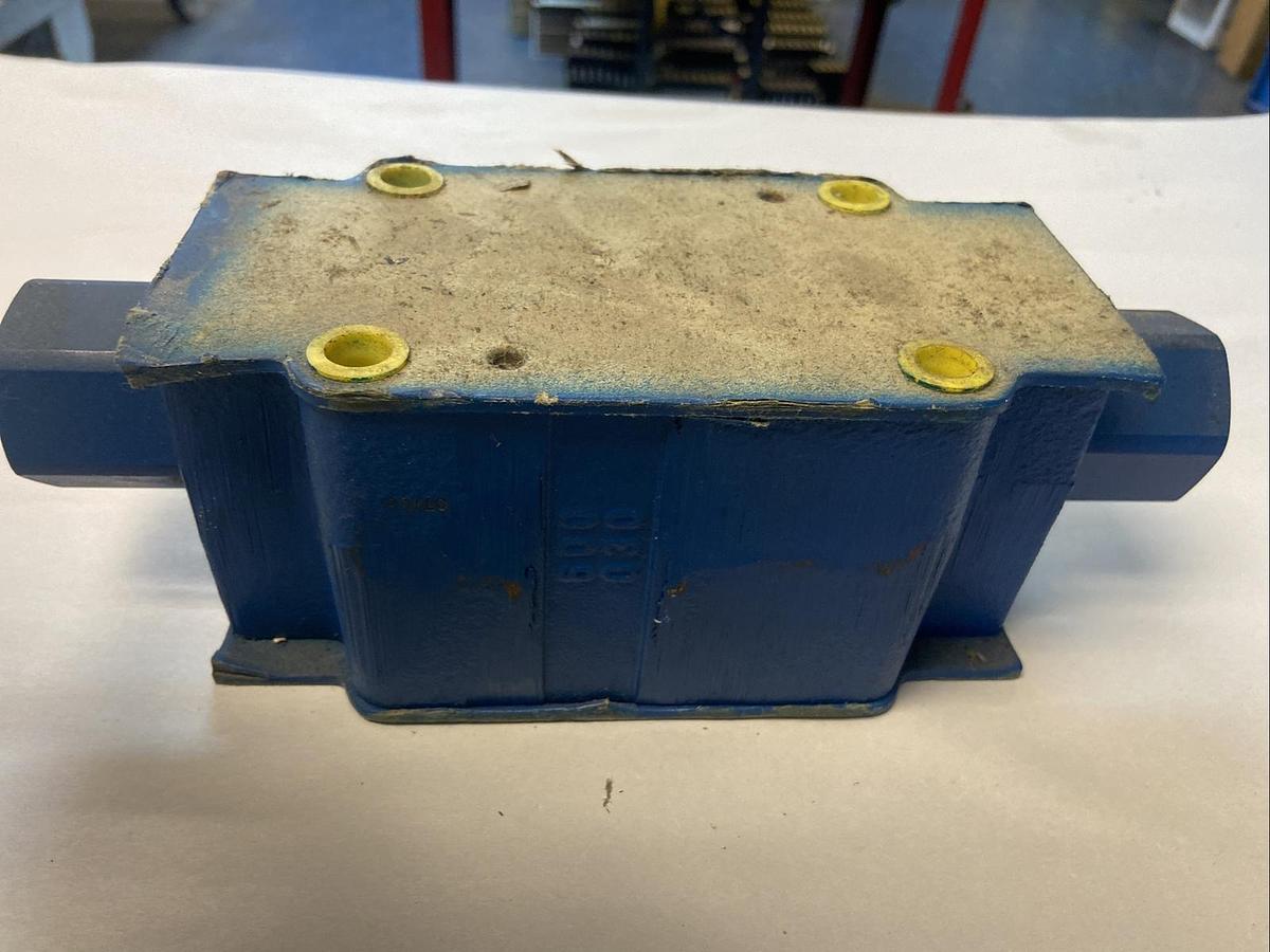 Used REXROTH,Z-2-S-16-3-51,PILOT OPERATED CHECK VALVE SIZE 16 R900412346