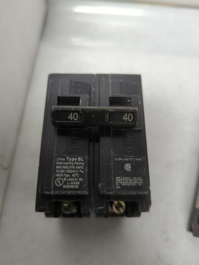 Used SIEMENS,B240,CIRCUIT BREAKER 40 AMP 2-POLE LOT OF 2 PRE-OWNED