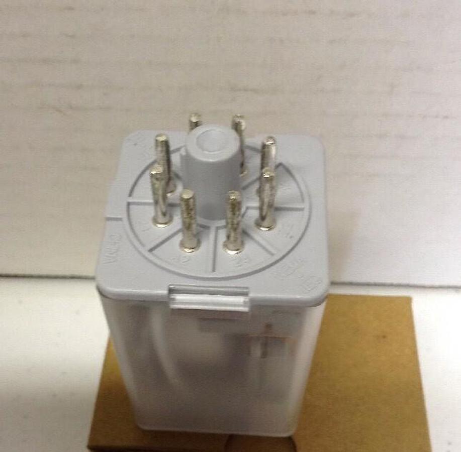 Square D,8501KPD12V60,Series F Plug In GP Relay