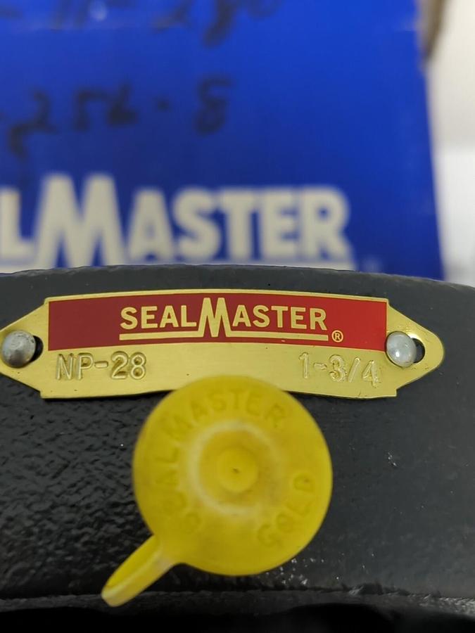 SEALMASTER,NP-28,PILLOW BLOCK BEARING 1-3/4 INCH BORE NOS