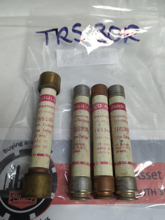 Used GOULD SHAWMUT,TRS-30R,TRI-ONIC 30 AMP FUSE LOT OF 4 PRE-OWNED