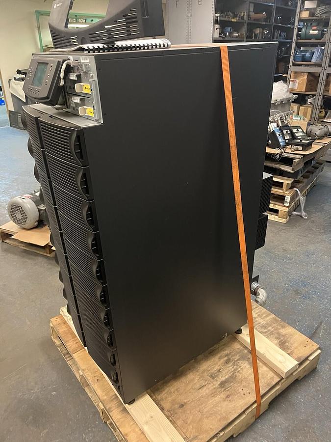 Used VERTIV,AS4B1NCJGNNX,LIBERT APS AS4 SERIES MODULAR UPS SYSTEM OUTPUT 208/120V