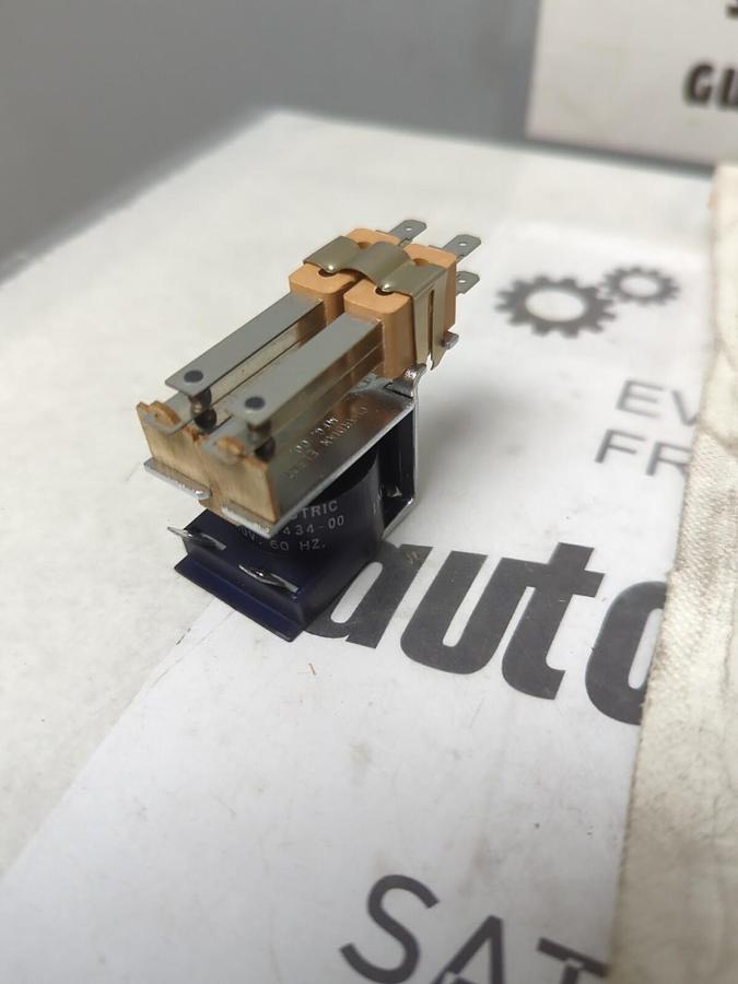 GUARDIAN ELECTRIC,910-A410-061434-00,RELAY COIL 120V 60HZ NOS