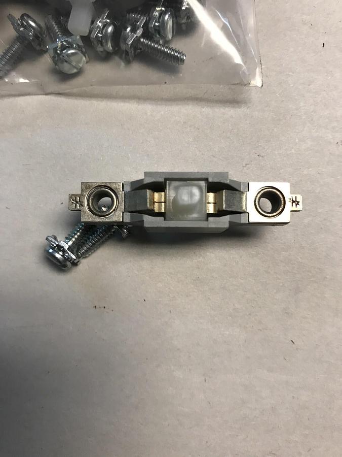 Allen Bradley,700-C2,Front Deck Contact Cartridge Lot 0f 10 NOS No Bag