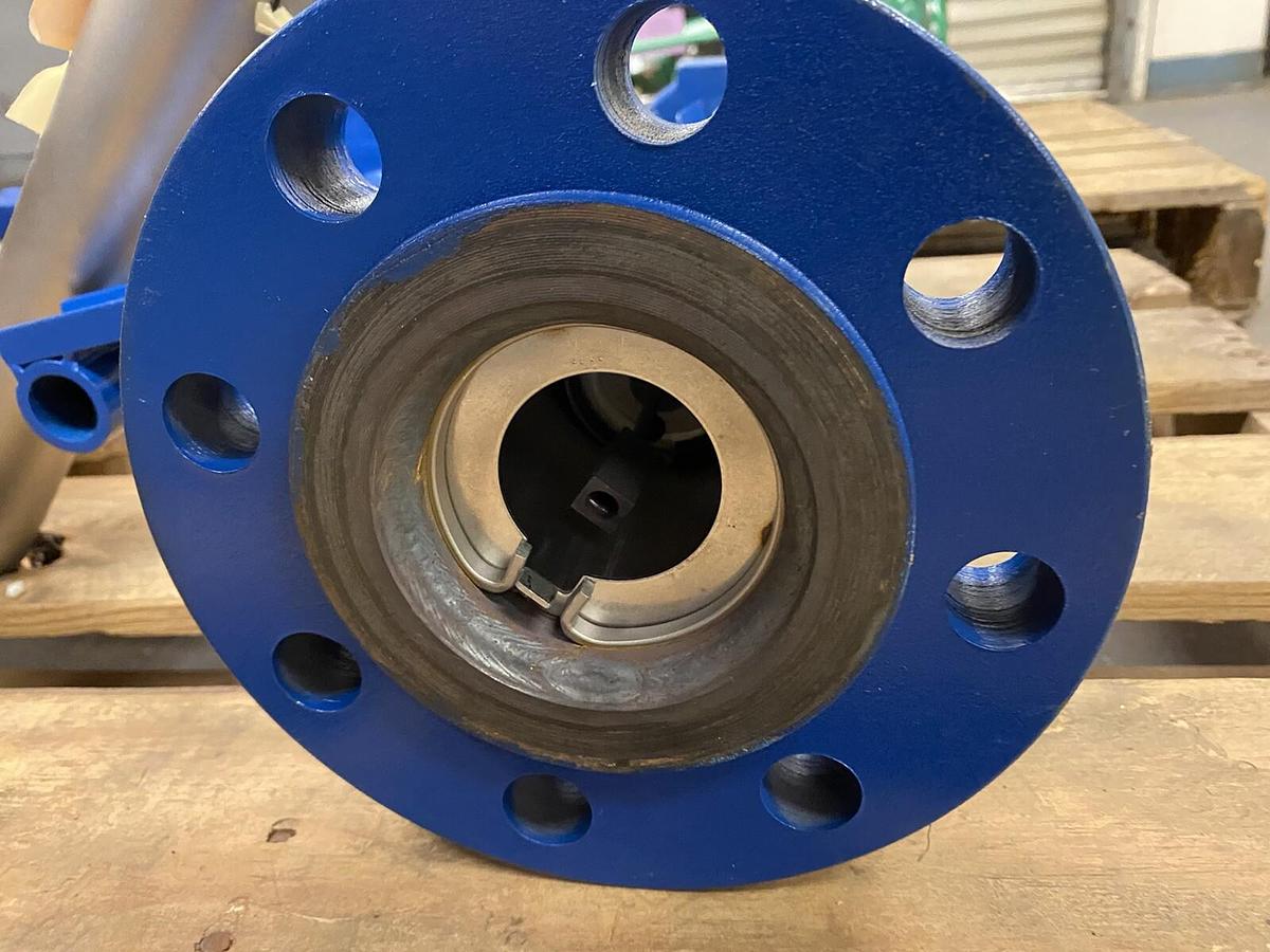 Used MAGNETROL,XE63-8D0A-RZQ,MODULEVEL AND FLOW CONTROL ASSEMBLY