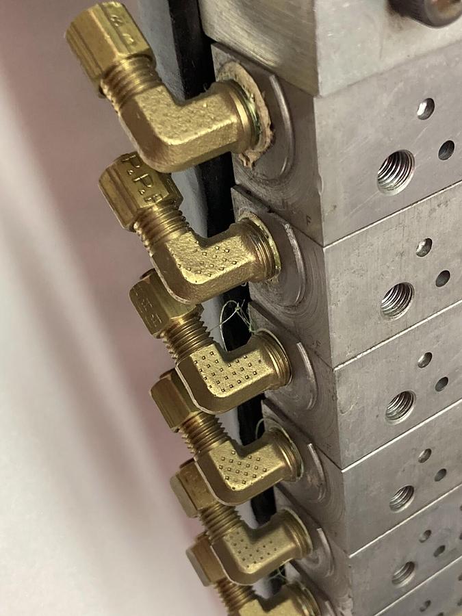 Used Lubriquip,4312425,Lubricant Distributor Valve