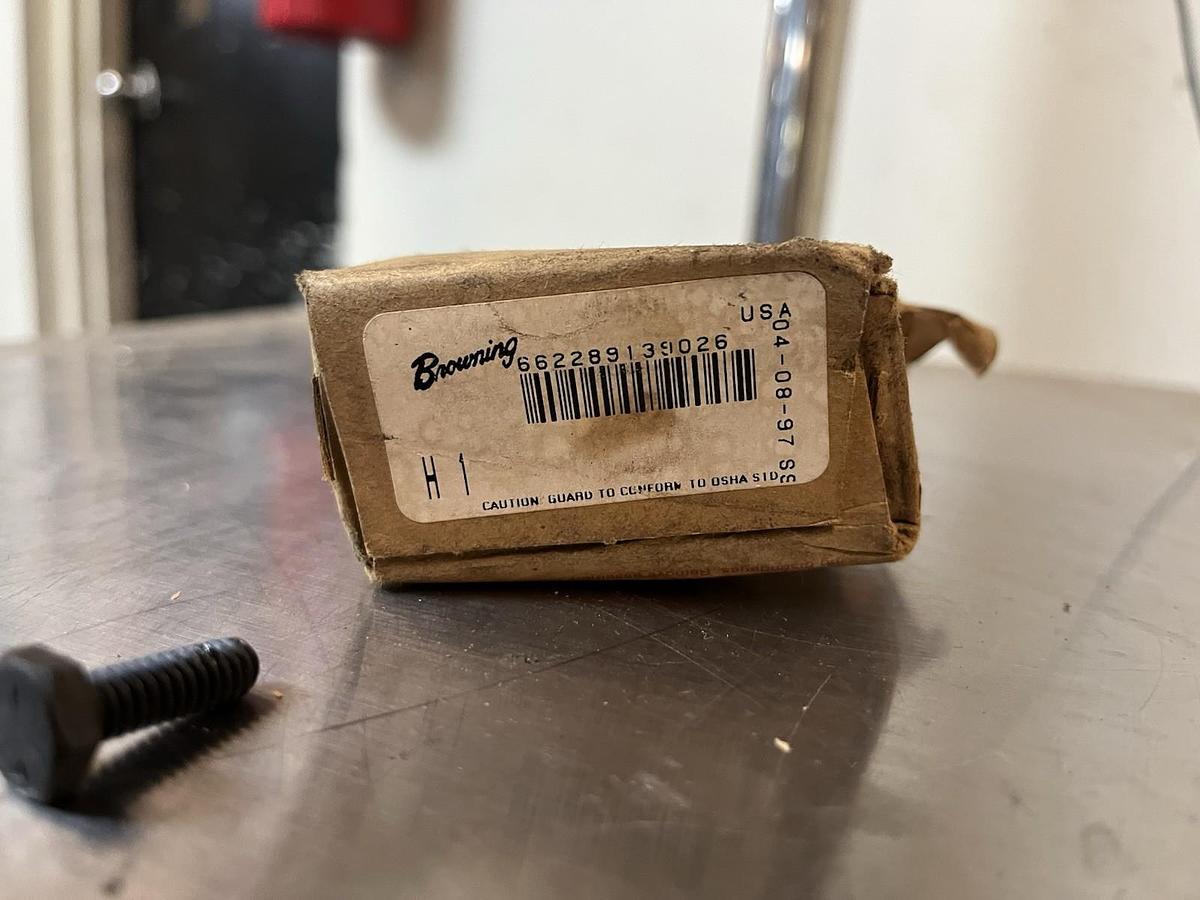 BROWNING,H1,SPLIT TAPER BUSHING 1" BORE 2.50" FLANGE OD